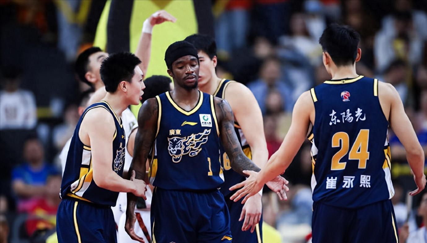 开云官网-广东主场迎战新疆！对方有两名大外援，杜锋能否率队一雪前耻？